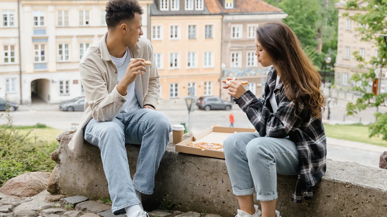Lękowy styl przywiązania: jak rozpoznać wzorzec w relacji