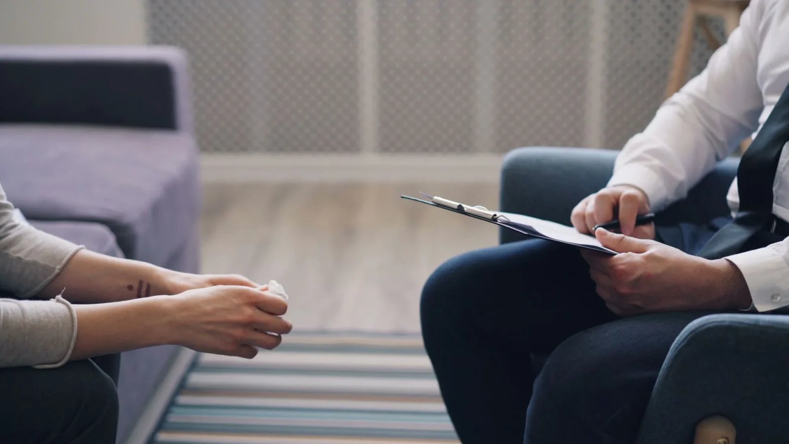 Psycholog, psychoterapeuta czy psychiatra? Kogo wybrać